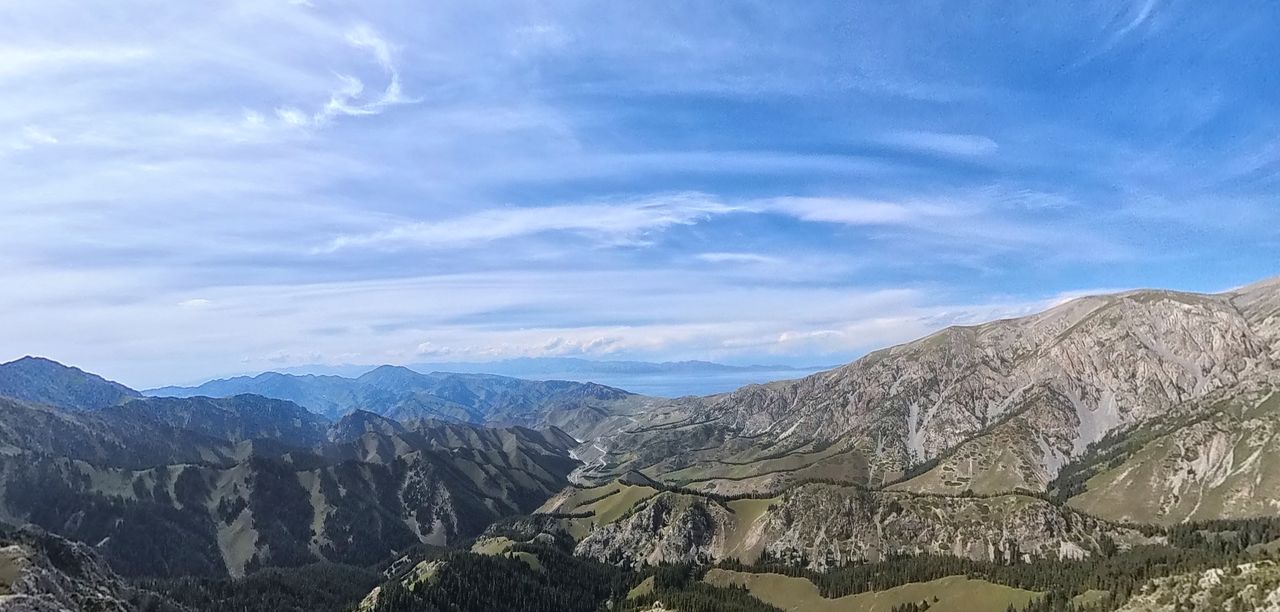 影翎Antigravity A1首发评测:飞行精准,避障灵活,玩法拉满了