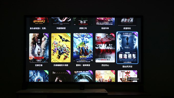 看我一部iPhone的钱组建一套110寸家庭影院