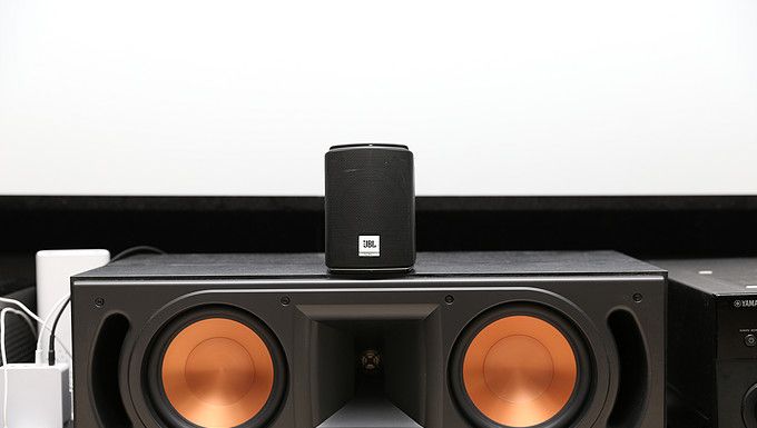 看我一部iPhone的钱组建一套110寸家庭影院