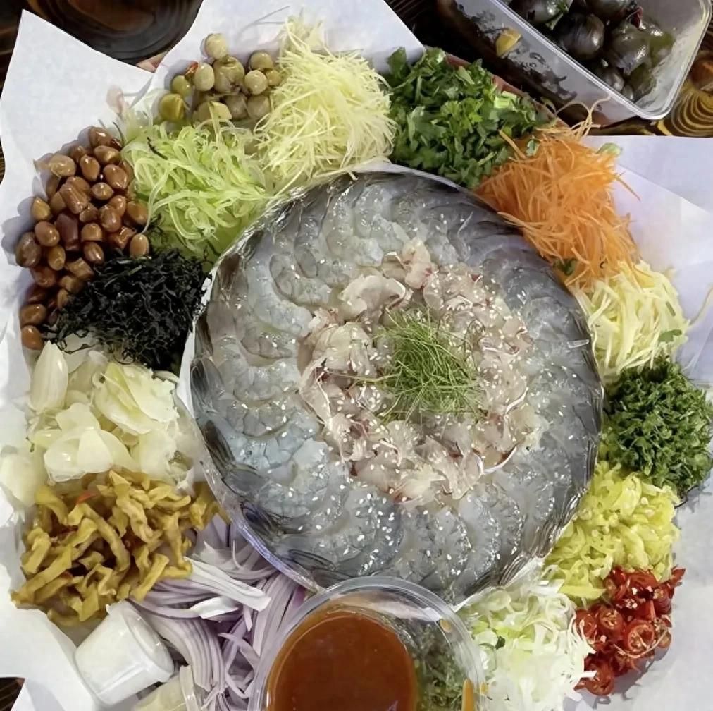 老表老表不骗老表，手机藏了别乱翻，喊一声就应，荣耀这样超简单