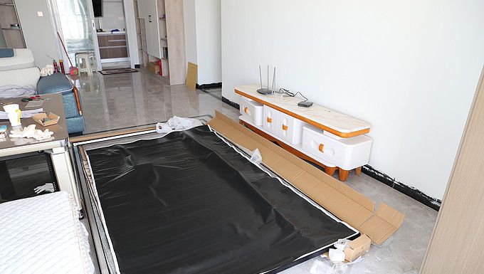 看我一部iPhone的钱组建一套110寸家庭影院