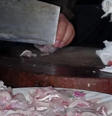 老表老表不骗老表,手机藏了别乱翻,喊一声就应,荣耀这样超简单