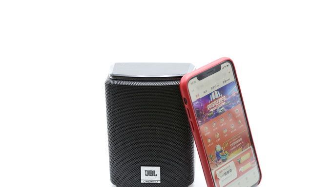 看我一部iPhone的钱组建一套110寸家庭影院