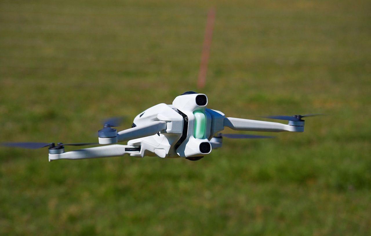 影翎Antigravity A1首发评测：飞行精准，避障灵活，玩法拉满了