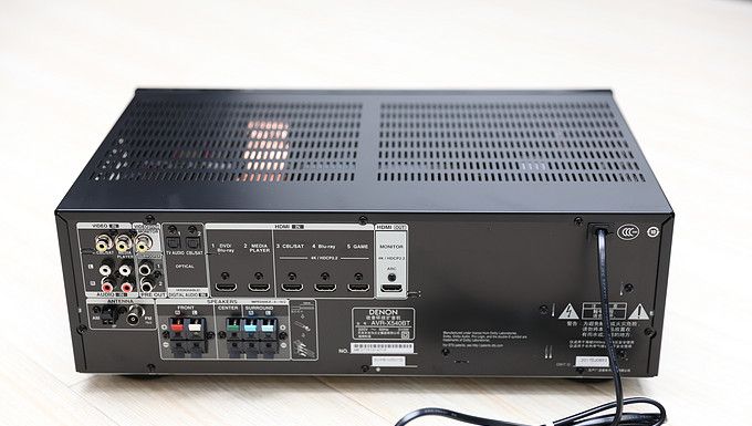 看我一部iPhone的钱组建一套110寸家庭影院