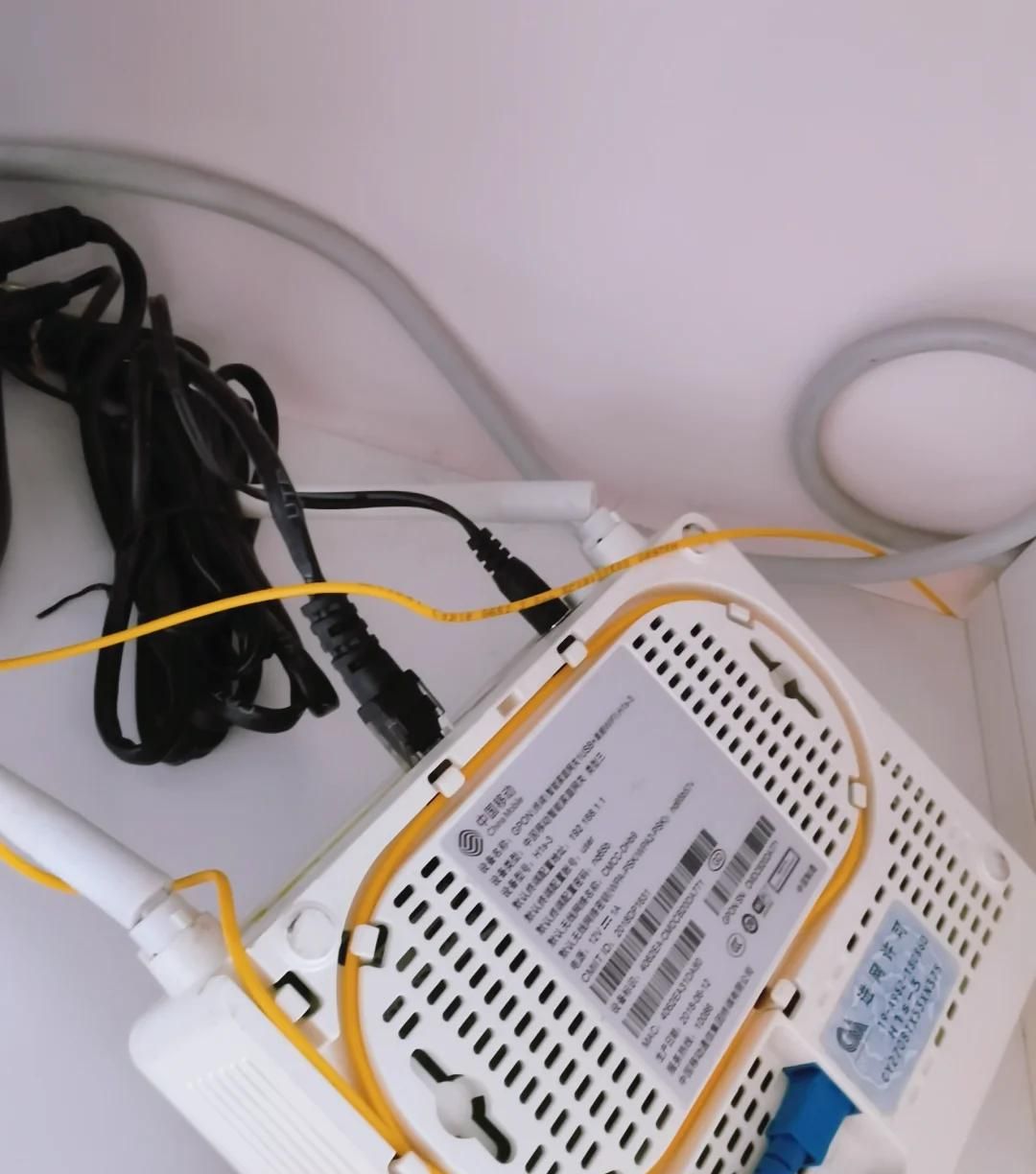 装网师傅不会告知你，改光猫这2个选项，解除限速，网速立马翻倍