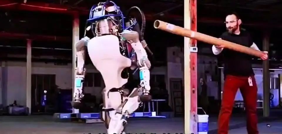 人形机器人:AI新篇章