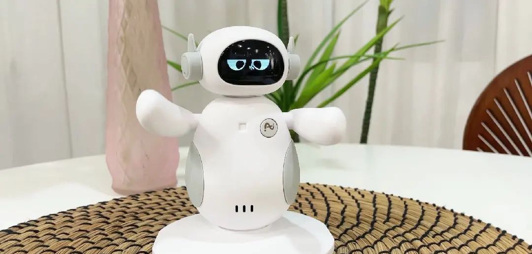 新款Ai机器人终于上线了