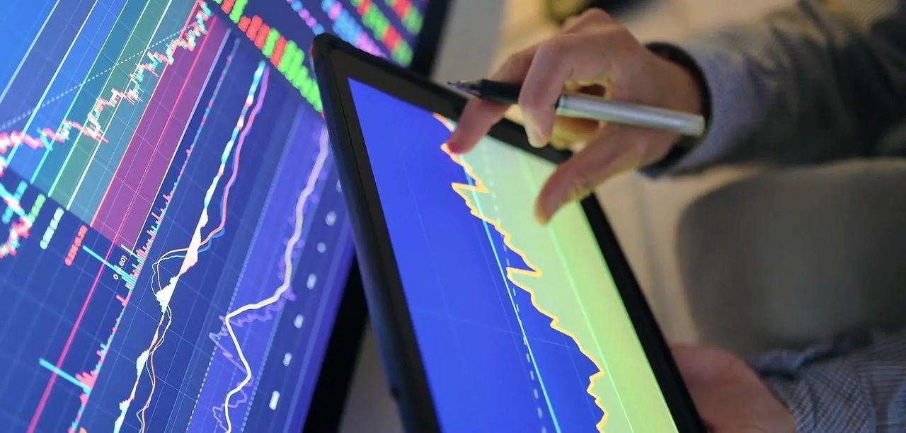 2025年养老金新玩法，用AI定制终身收入，靠谱吗？ 2025年养老金大变革，AI算法能算出你退休后每月领多少钱